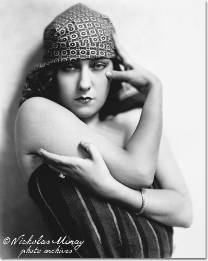 Gloria Swanson, 1922